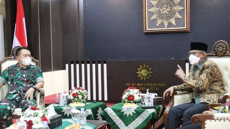 KSAD Jenderal TNI Dudung Abdurachman kunjungi Ketua Umum PP Muhammadiyah Haedar Nashir